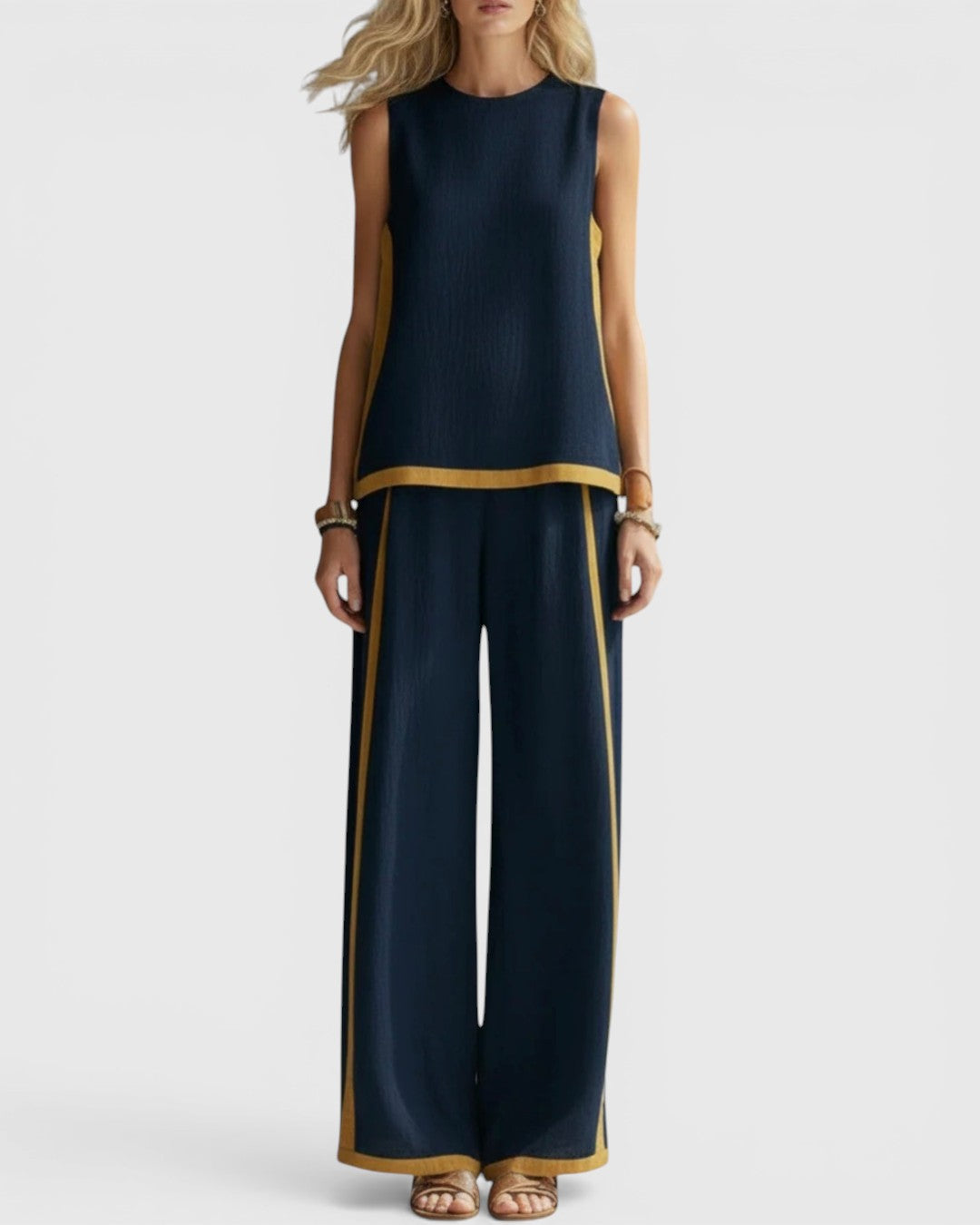 Leila | Elegant Set with a Modern Edge