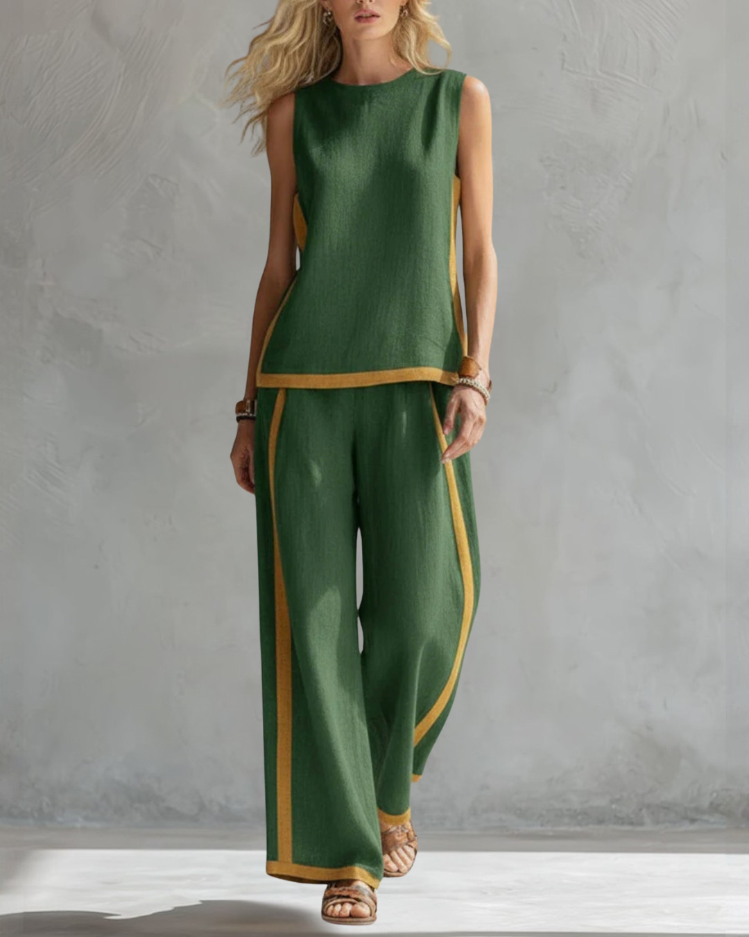 Leila | Elegant Set with a Modern Edge