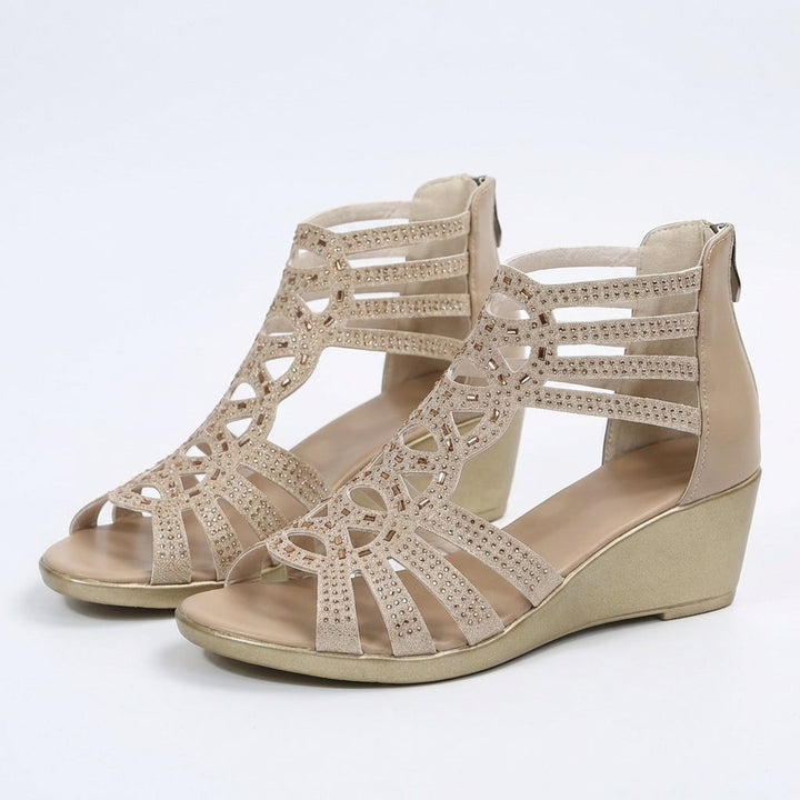 Roxanne - Fashionable women&