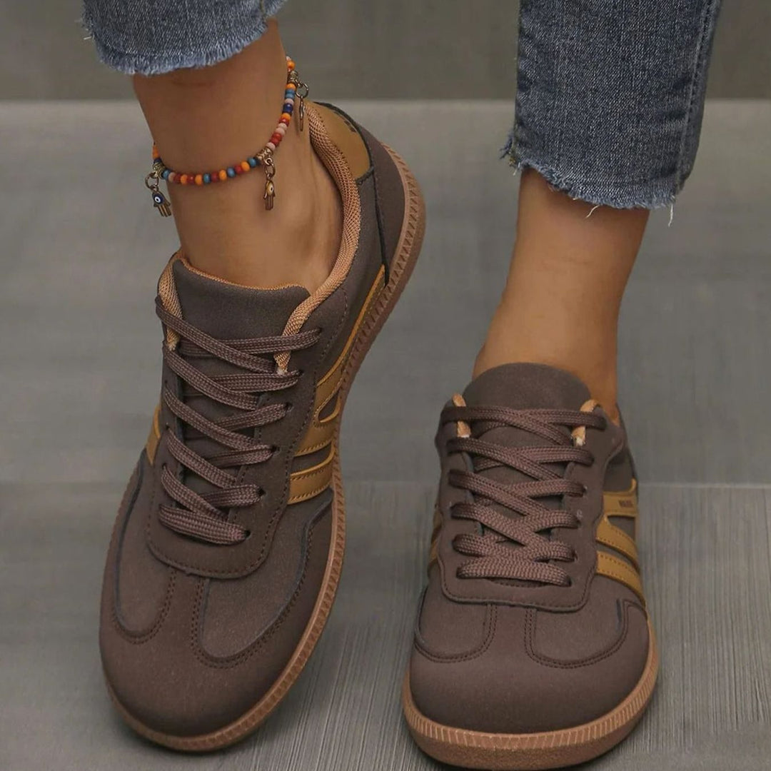Women's Wide Toe Box Orthopedic Lace-Up Trainers - Brown